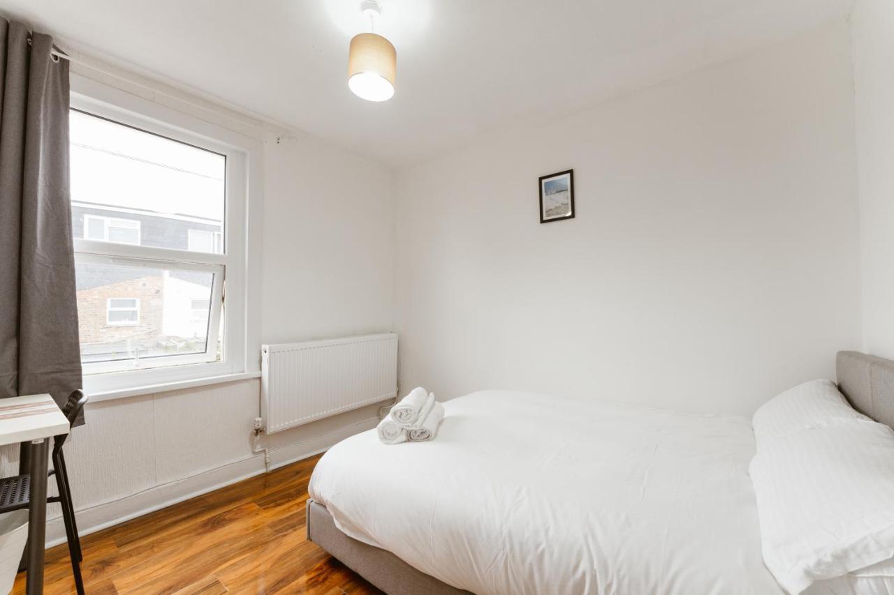 Great Rooms In Plaistow Londra Exterior foto