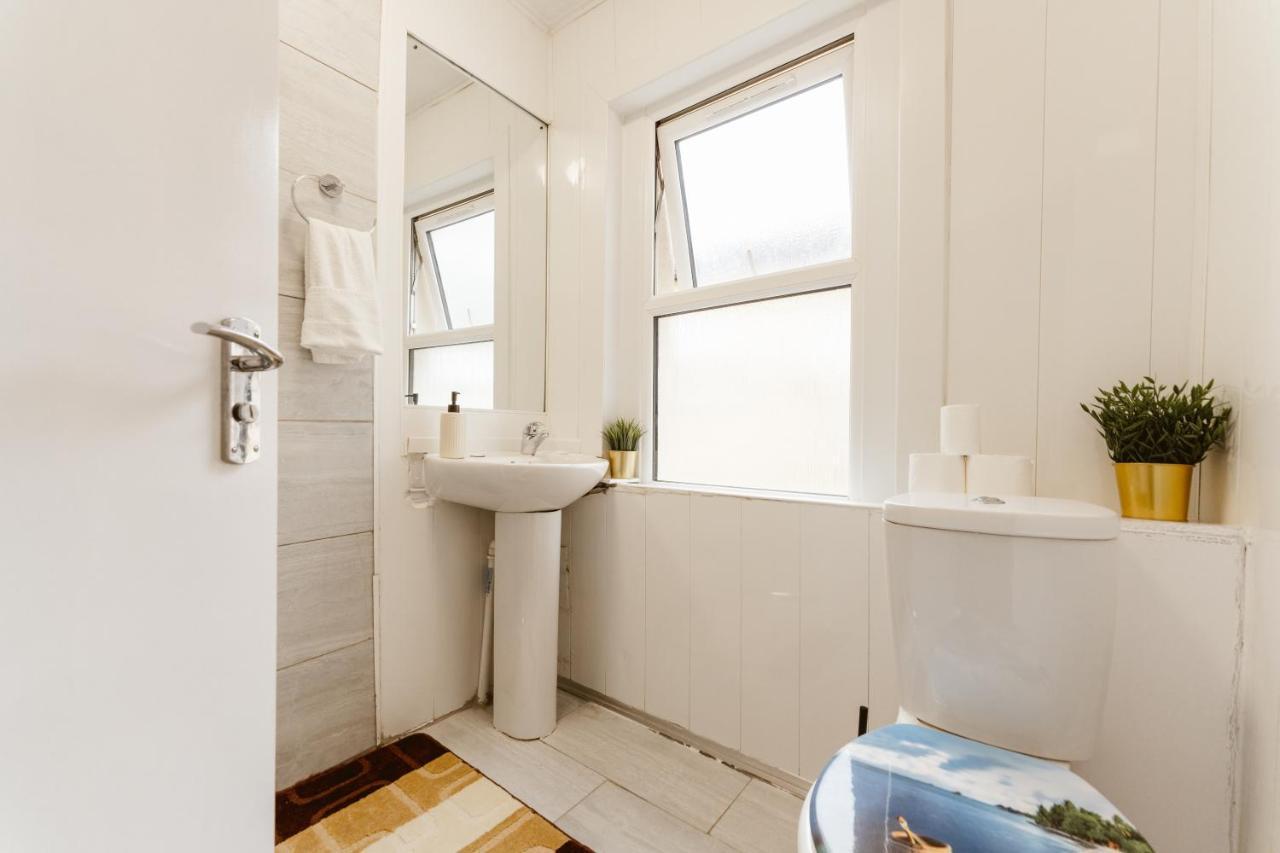 Great Rooms In Plaistow Londra Exterior foto